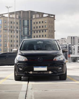 VOLKSWAGEN UP 1.0 170 TSI TOTAL FLEX CONNECT 4P MANUAL